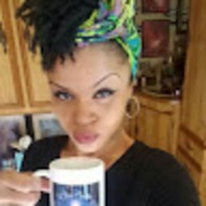 Meet your Posher, Rae